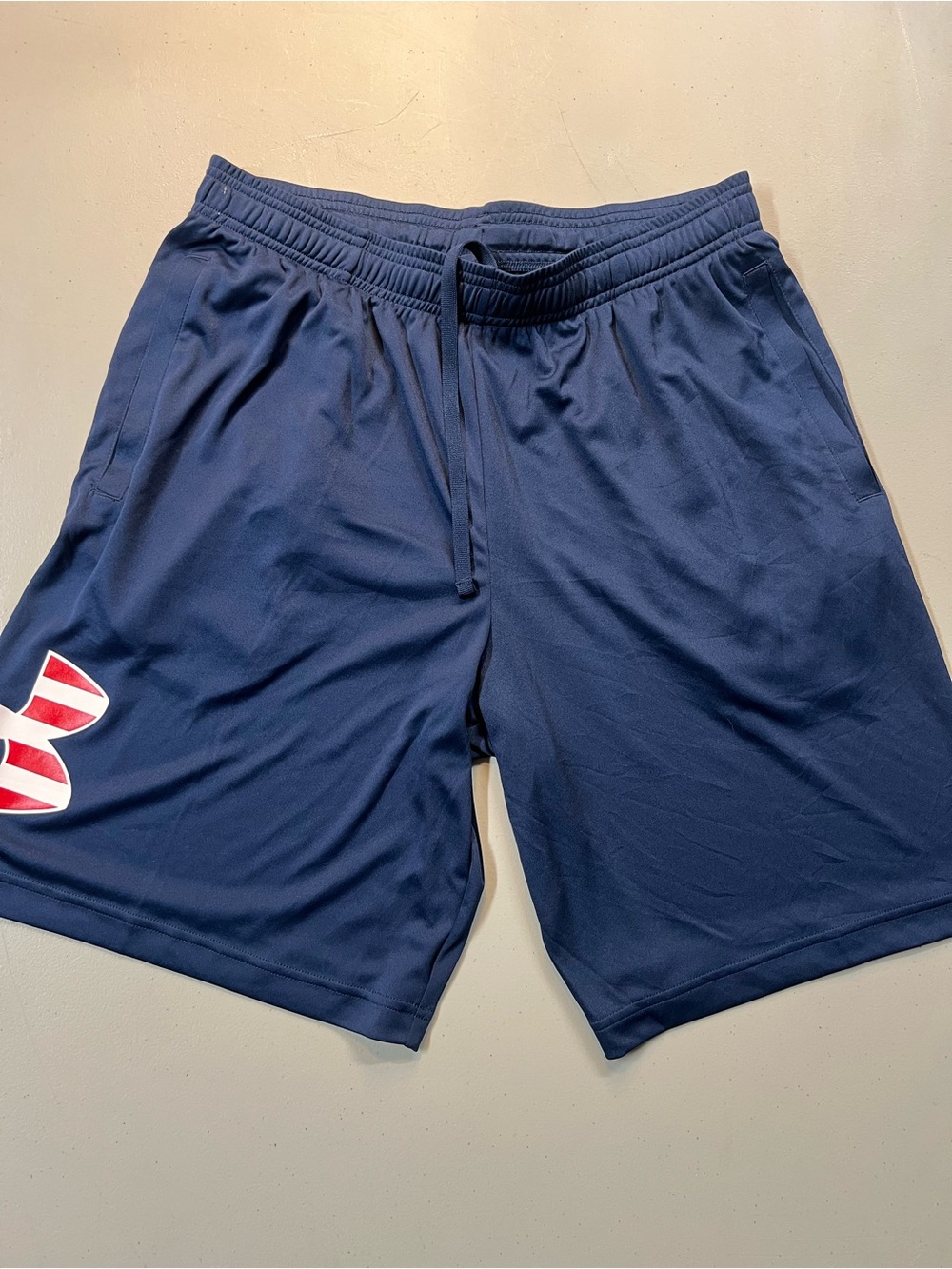 Under Armour USA Flag Logo Athletic Shorts Blue Men’s Large
